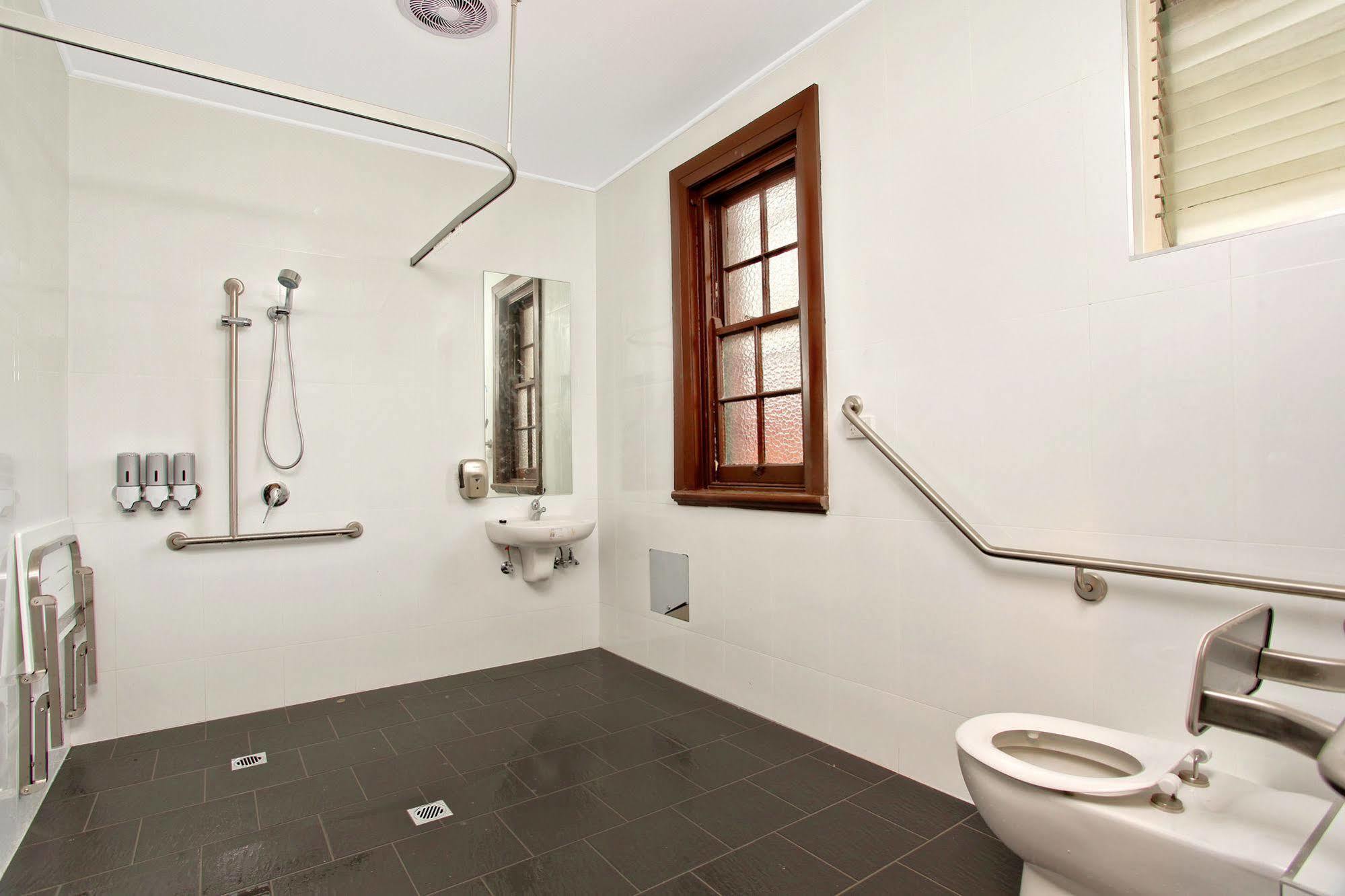 Campsie Hotel Sydney Bagian luar foto